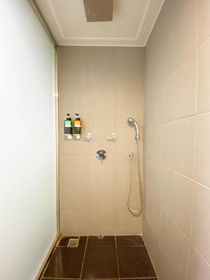 Taichung Old F Hotel ภายนอก รูปภาพ